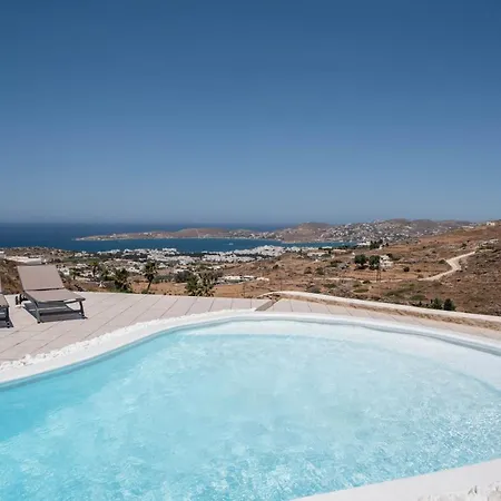 Deluxe Sea View Maisonette In *
